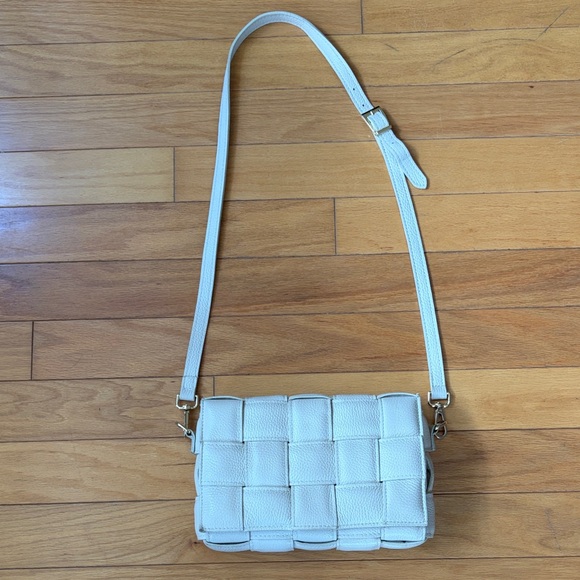 The Unbranded Brand Handbags - Bottega Veneta inspired Leather Woven Crossbody Bag